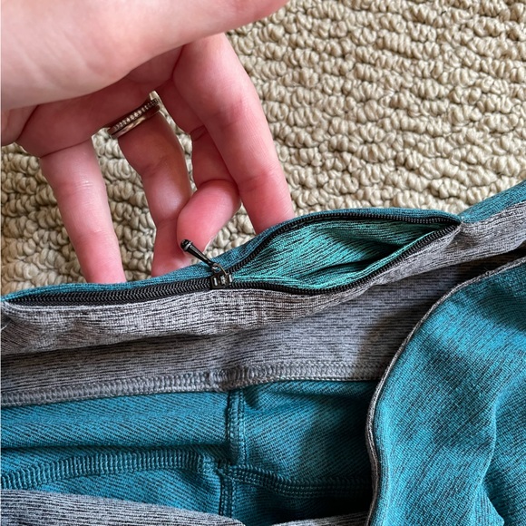 Outdoor Voices 7/8 Gradient Leggings - Picture 6 of 6